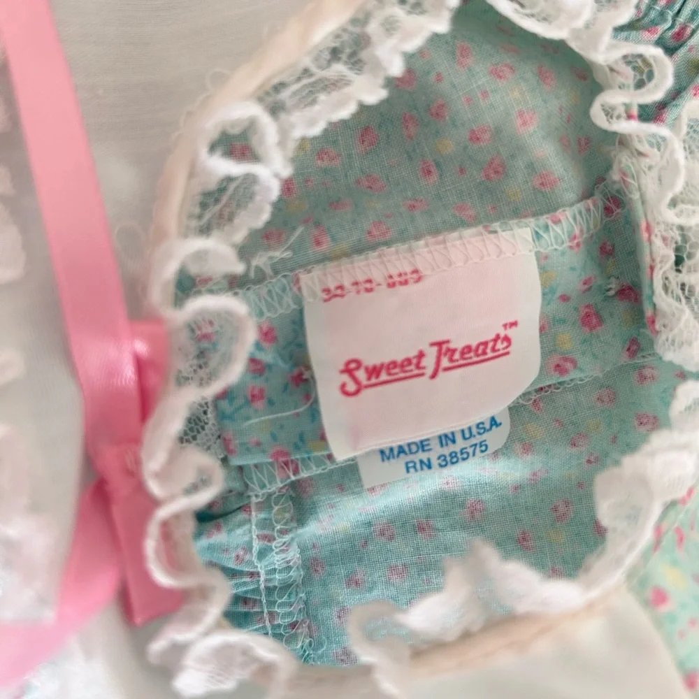 Vintage 1980s 18 Months Floral Lace Ruffles Dress with Bloomers - Picture 2 of 10